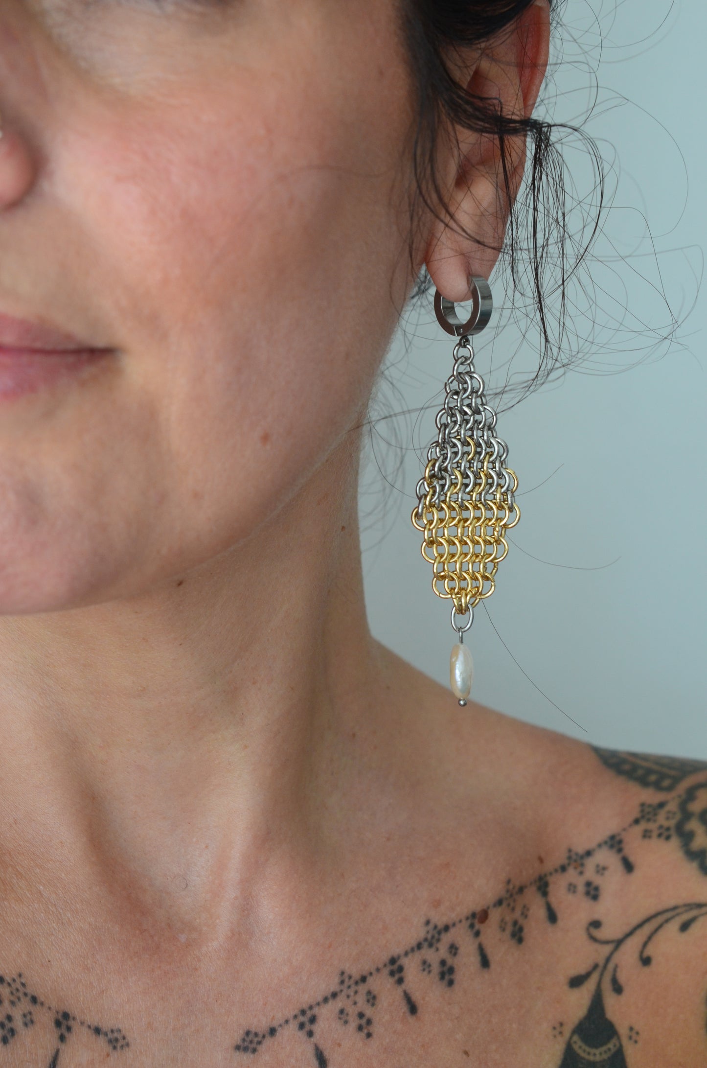 Mixed Metal Ombré Pearl Earrings