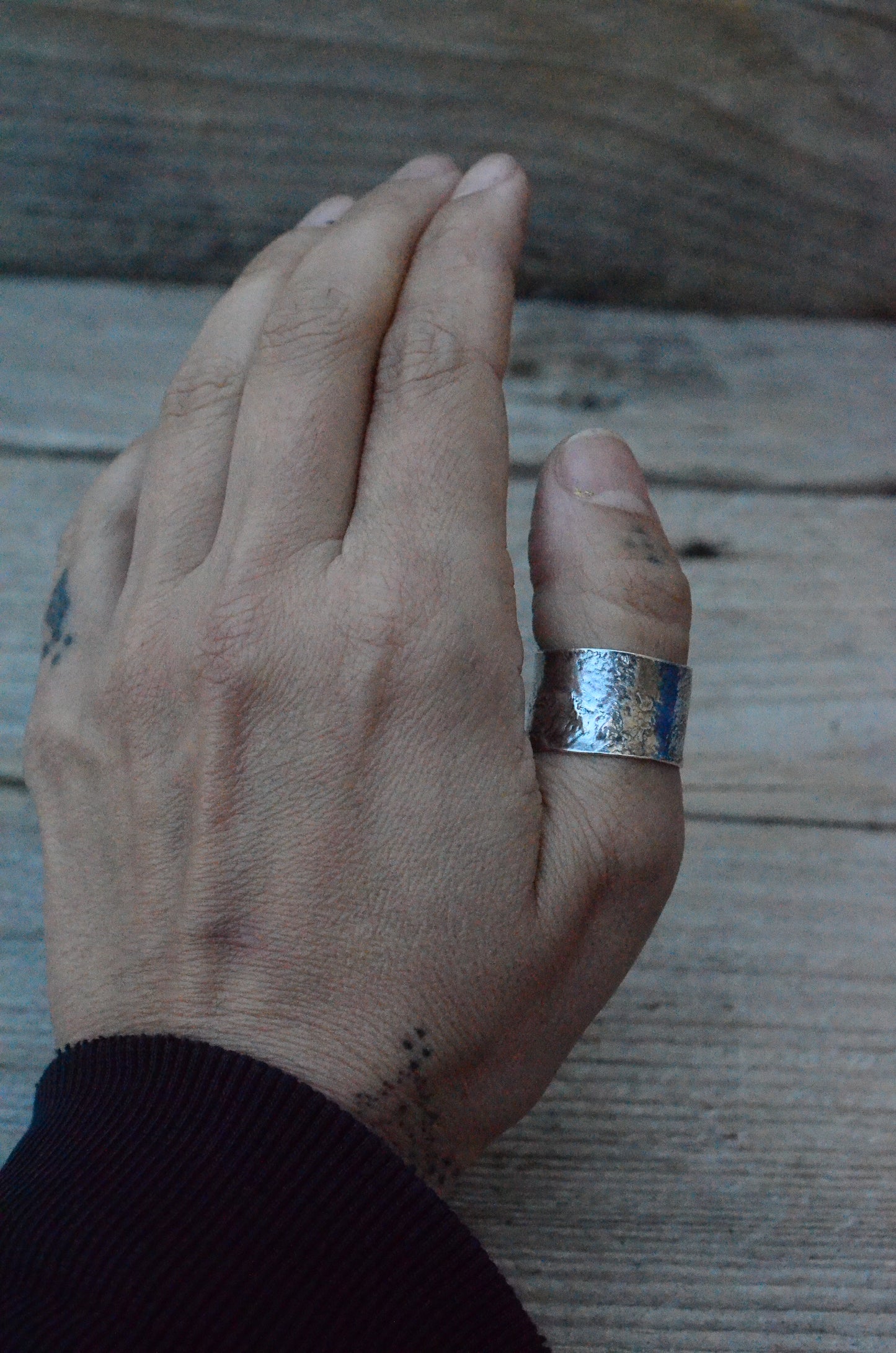 Reticulated sterling silver band ring