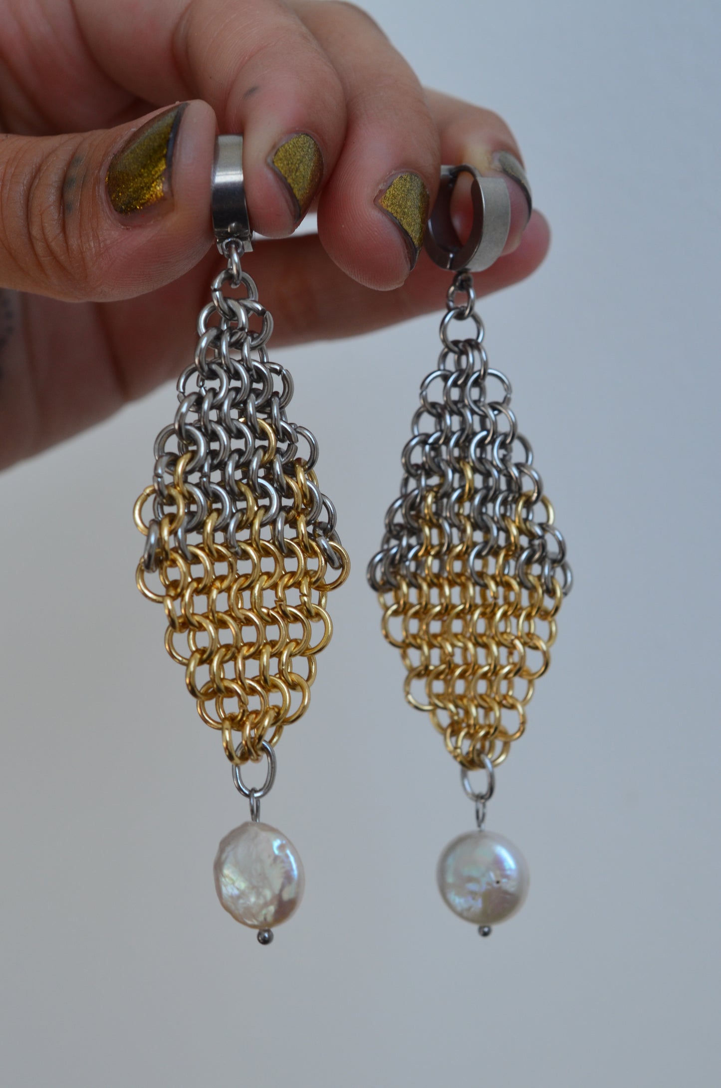 Mixed Metal Ombré Pearl Earrings