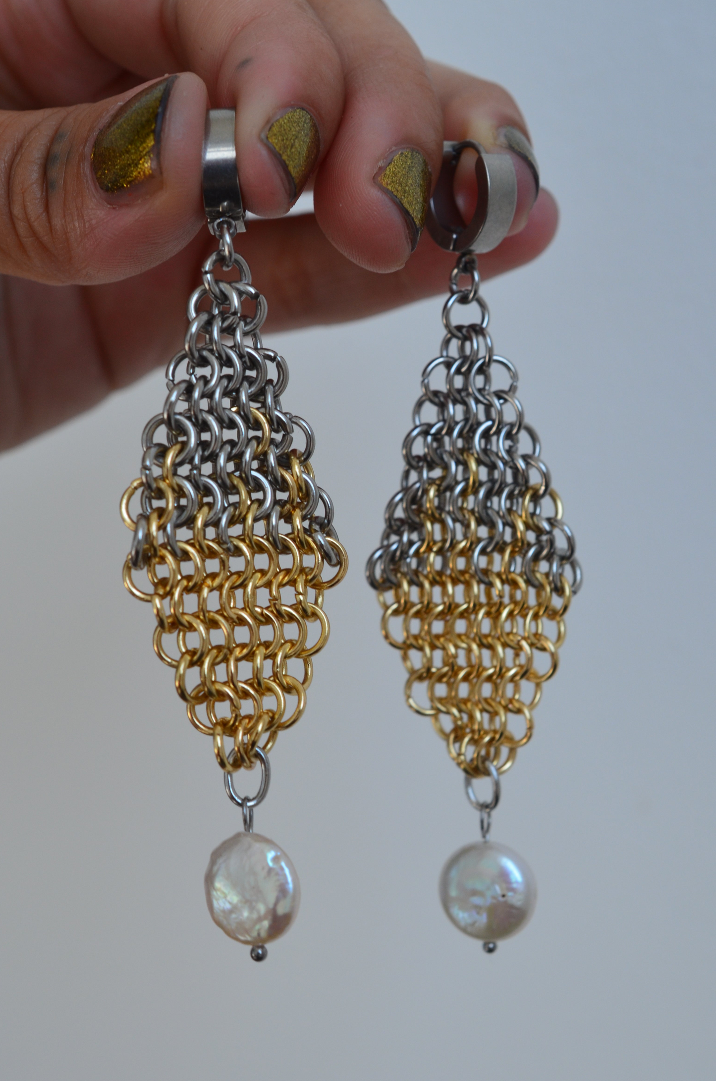 Mixed Metal Ombré Pearl Earrings