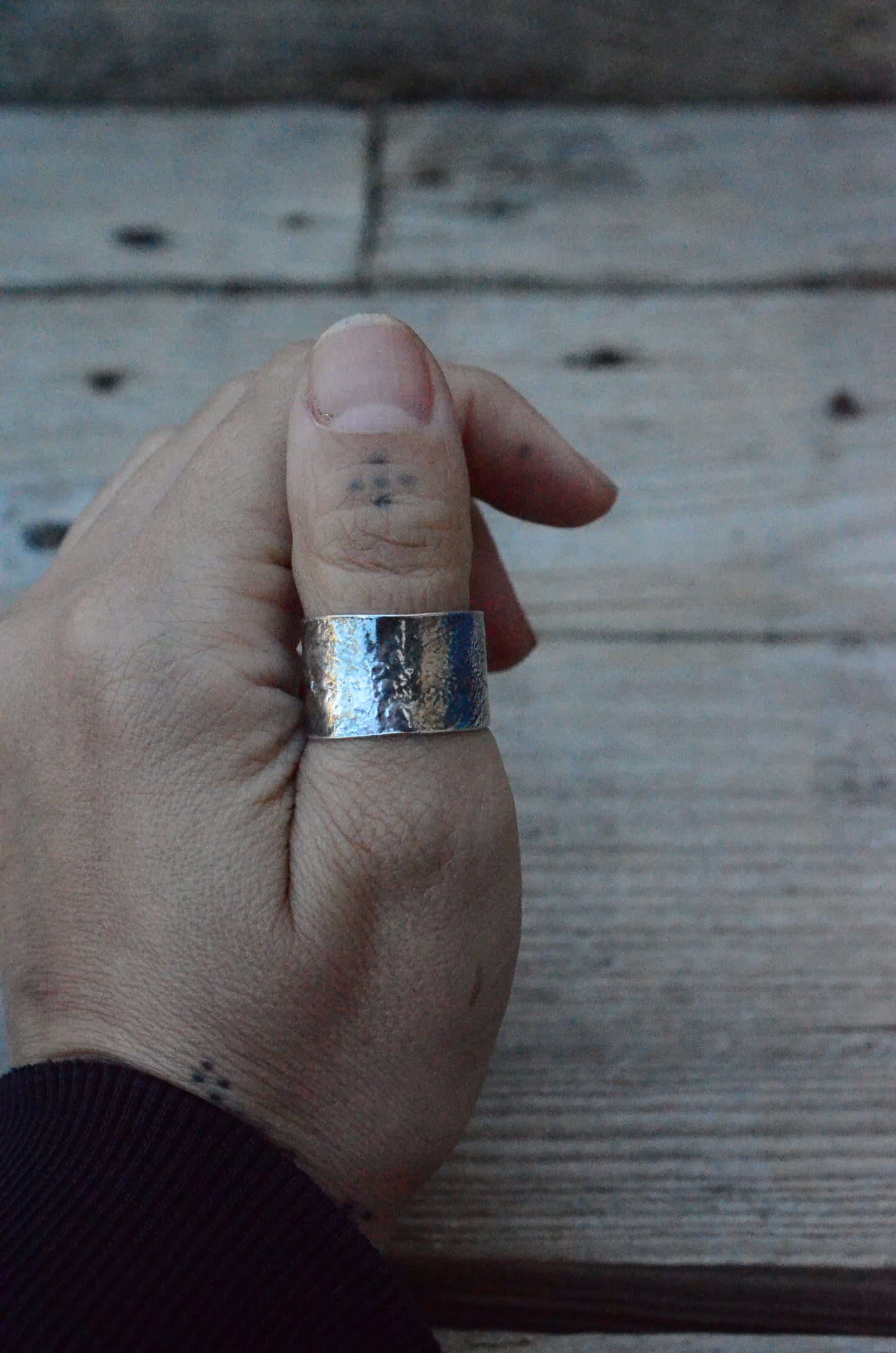 Reticulated sterling silver band ring