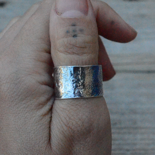 Reticulated sterling silver band ring