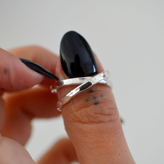 Silver Hammered Crossband Ring